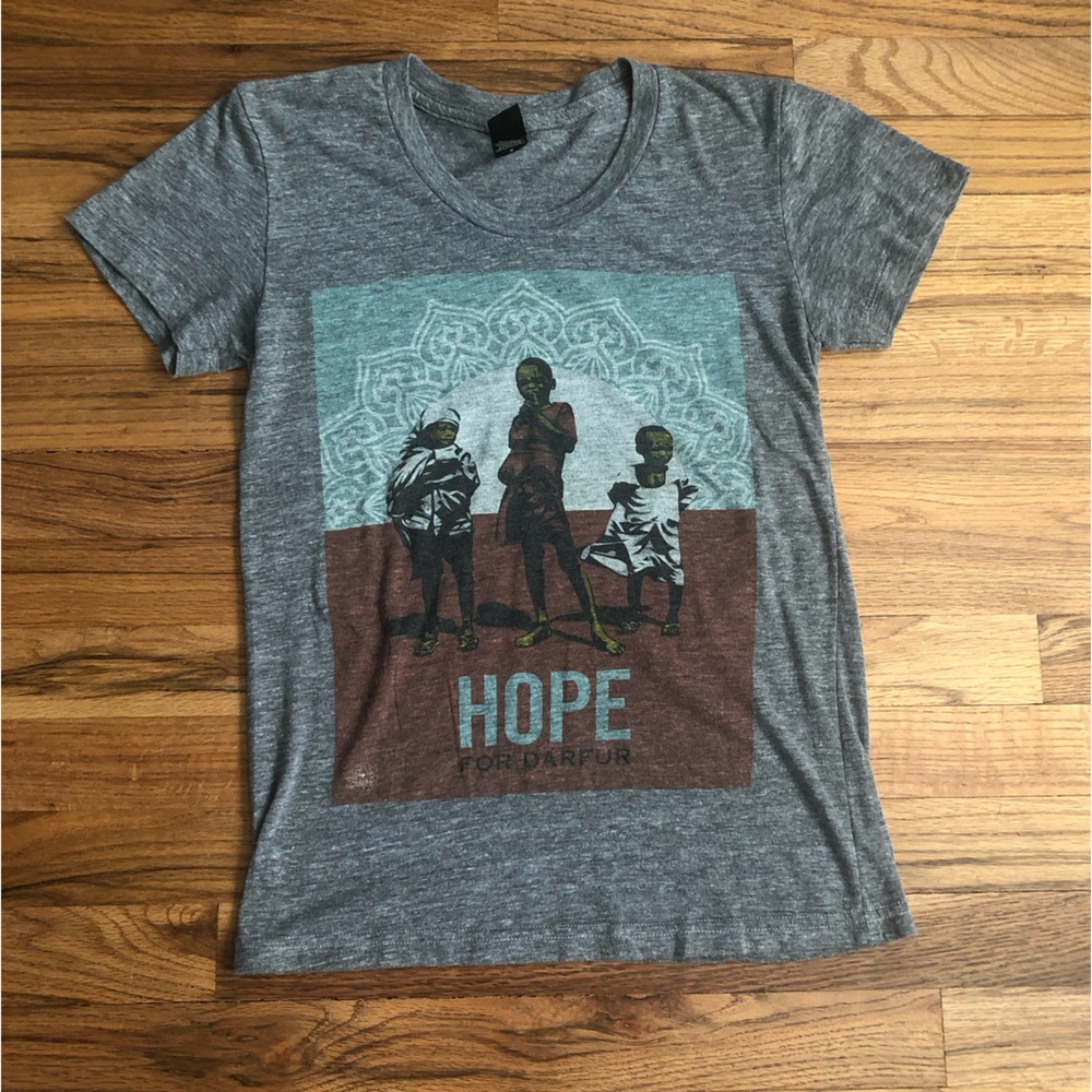 Obey Hope for Darfur print tee shirt t-shirt vintage grey small